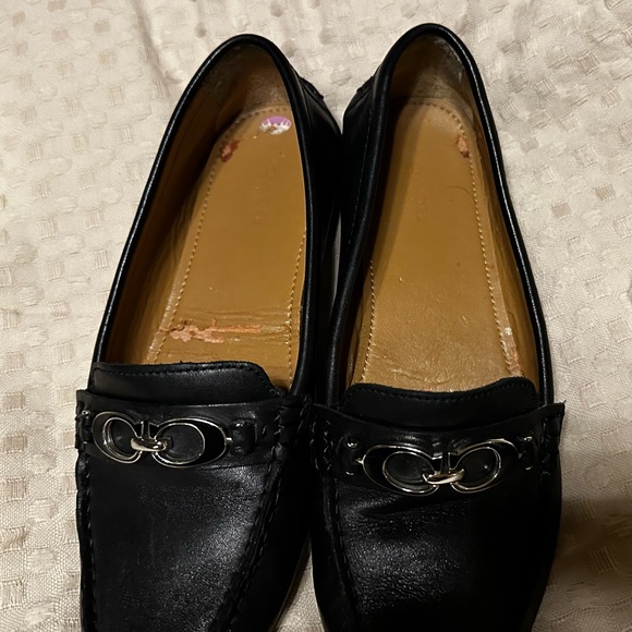 Beautiful Coach black leather driving moccasins, size 8.  In great condition! - Picture 4 of 7